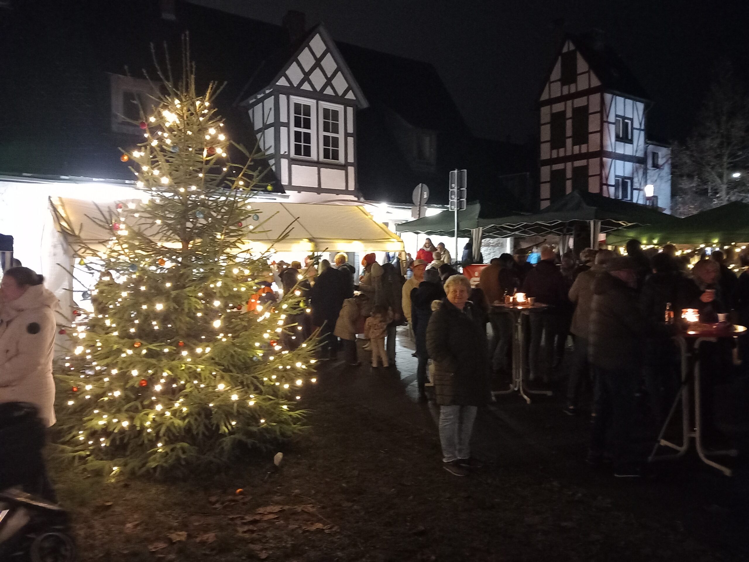 Feldkirchen leuchtet – Ein Abend voller Licht, Wärme und Gemeinschaft